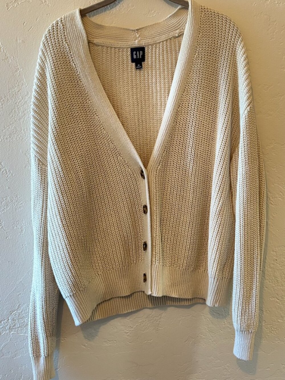 GAP V-Neck Oatmeal Sweater - Size M